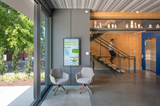 Co|Lab, High Performance Building for HITT / William McDonough + Partners - Image 4 of 20