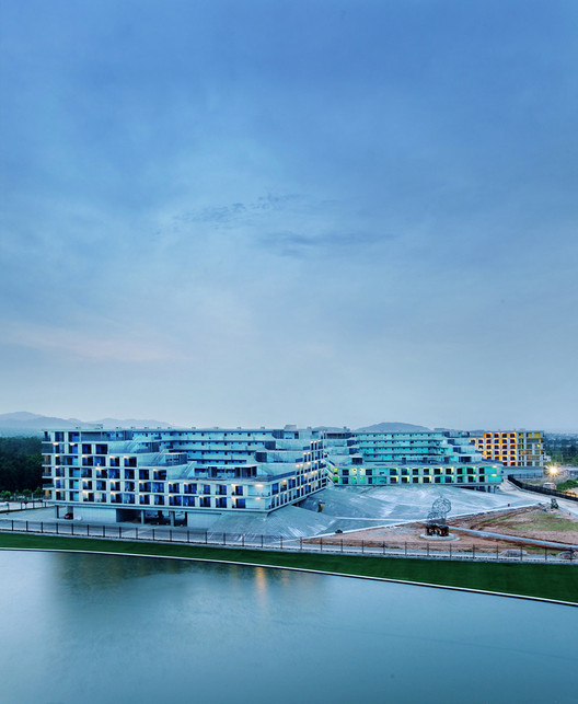 Past, Present, Future | Li Hu: Have China's Cities 'Bloated'? - Image 12 of 22