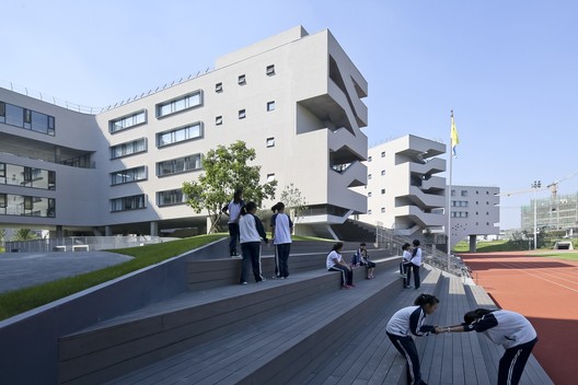 Past, Present, Future | Li Hu: Have China's Cities 'Bloated'? - Image 5 of 22