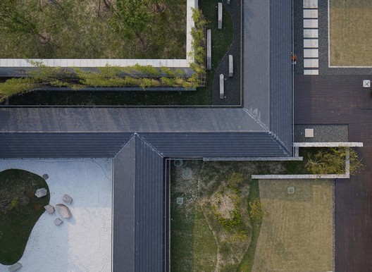 Western Academy of Haining International Campus of Zhejiang University / UAD - Image 7 of 34