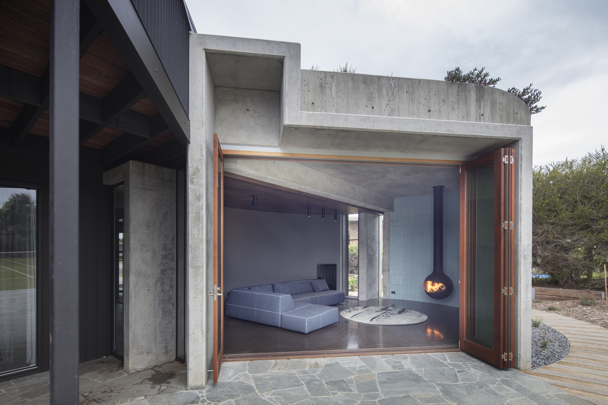 Gallery of Point Roadknight Holiday House / Atelier Wagner 4
