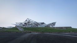 Huatian Theater / ADINJU