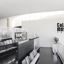 上海油罐艺术中心快闪店`马赛克书店 / 玳山设计 - 室内设计