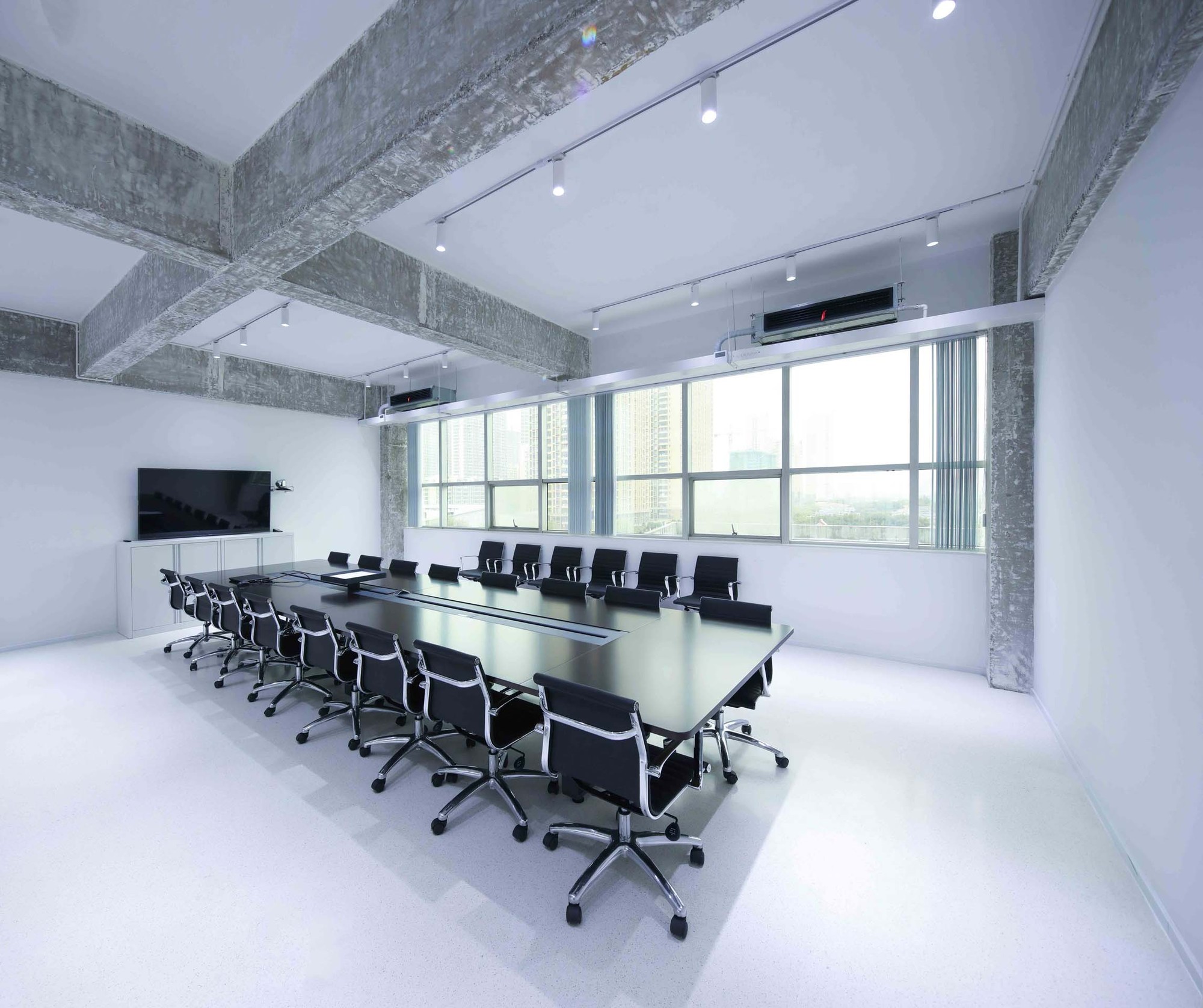 Gallery of Chenfeng Group Fashion Hub Factory Renovation / Joseph