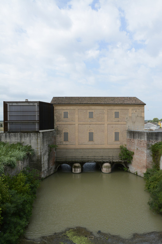 Delle Bonifiche Eco-Museum / Archiplanstudio - Windows, Waterfront