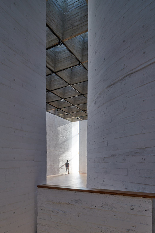 Interview with Dong Gong: Changjiang Art Museum, an Architectural Practice of Emotional Response - Image 3 of 33