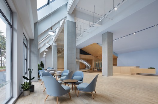 上海佘山常菁藤国际幼儿园 / ELTO Consultancy