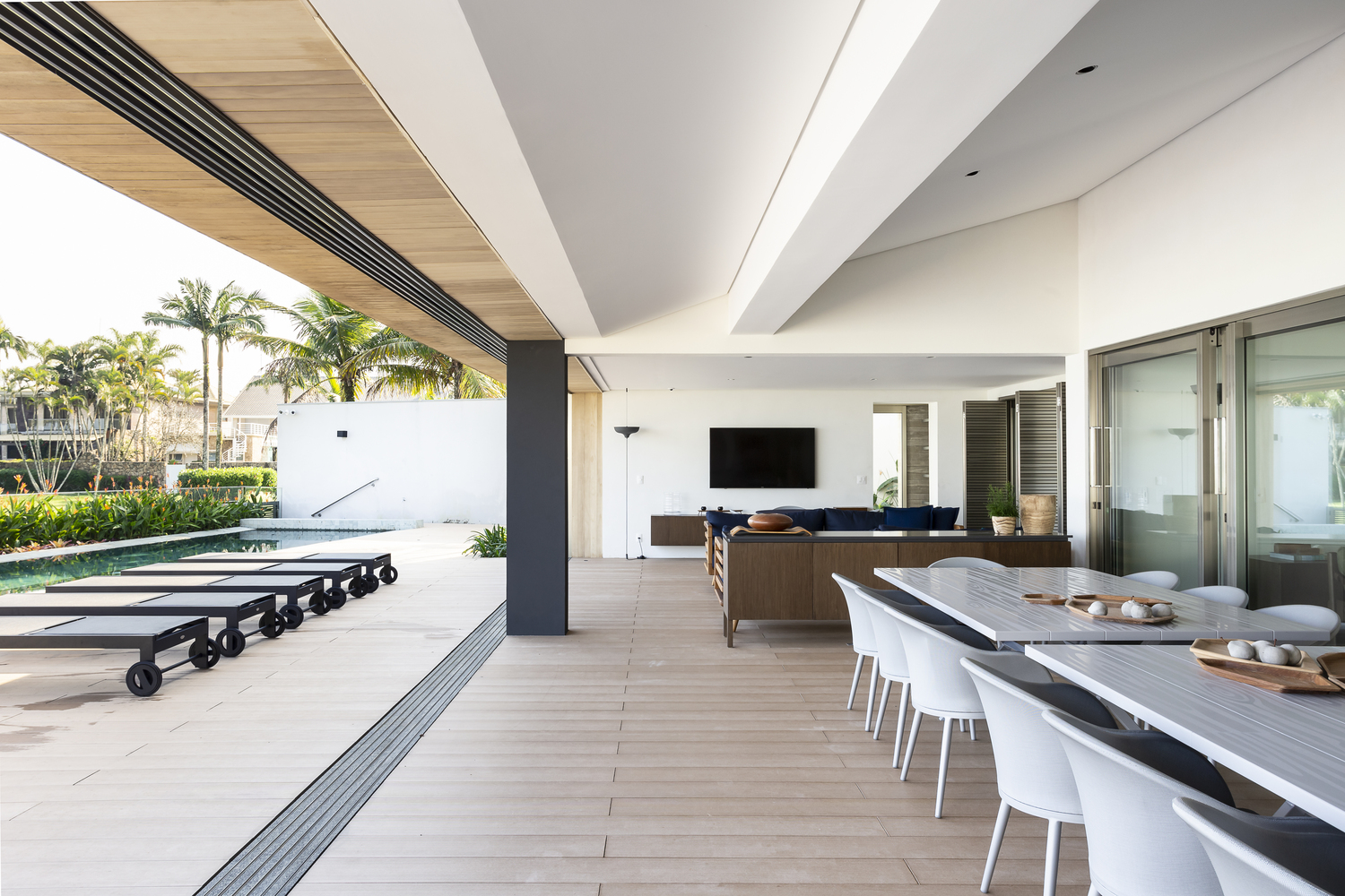 Gallery of Riviera House / Basiches Arquitetos Associados 17