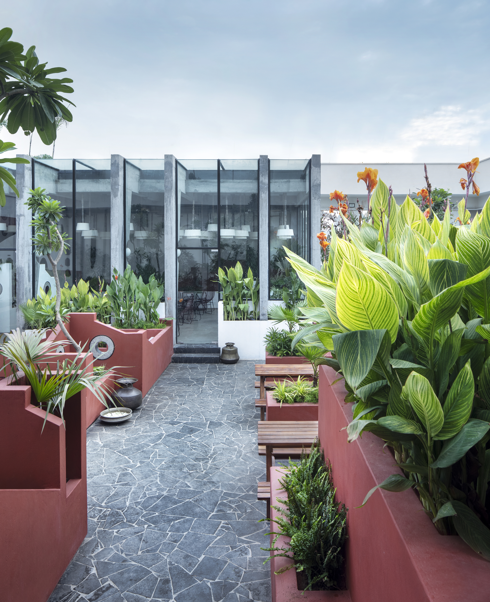 Galería de The Village Café / Portal 92 - 16