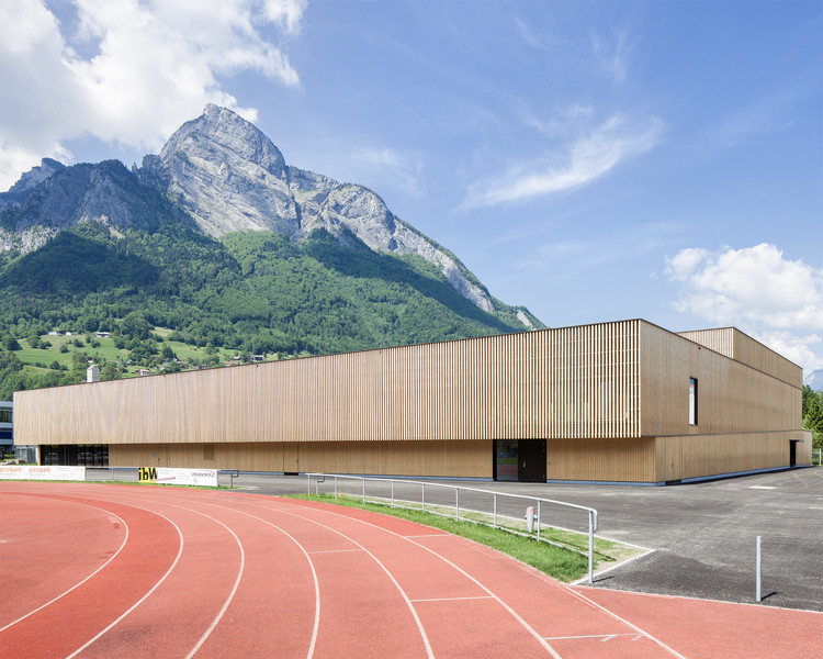 Sports Center Sargans / Ruprecht Architekten + HILDEBRAND - Image 18 of 27