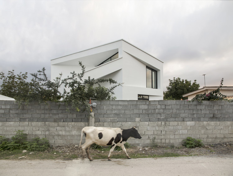 Natel Weekend Villa / KA architecture studio (Mohammad Khavarian) - Windows