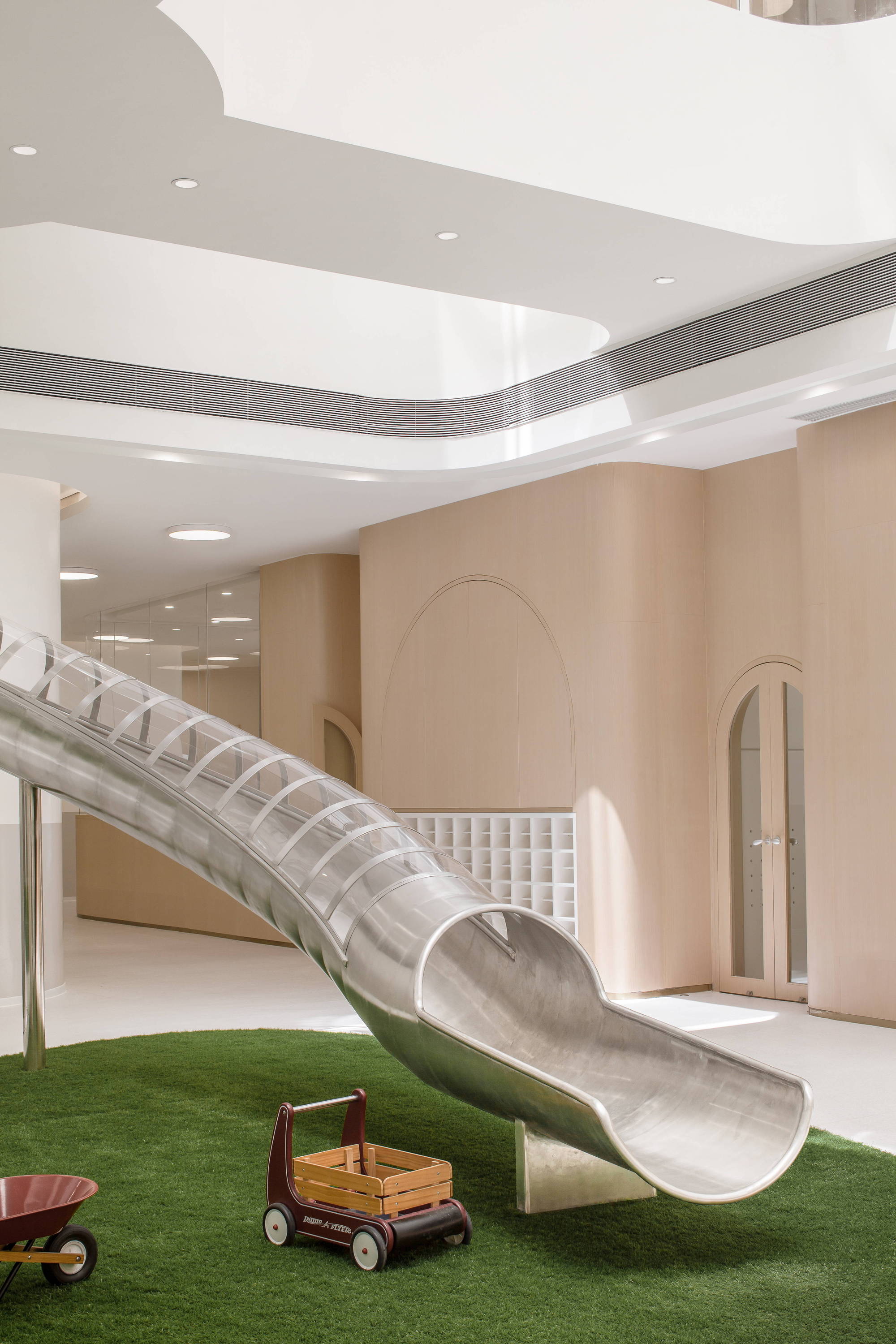 Gallery of Montessori Kindergarten in Xiamen / L&M Design - 18