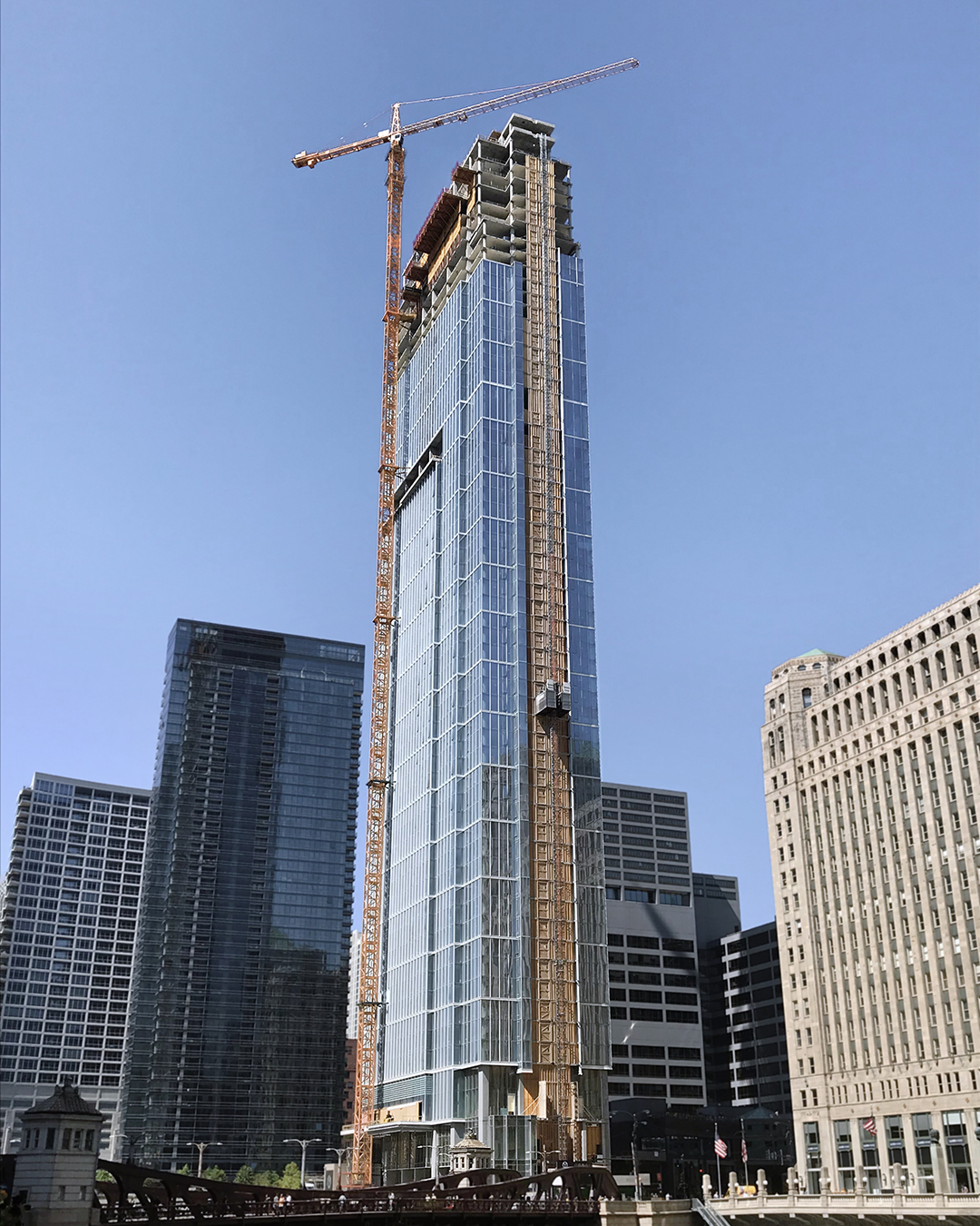 Gallery of Pelli Clarke Pelli's Wolf Point East Topped Out 1