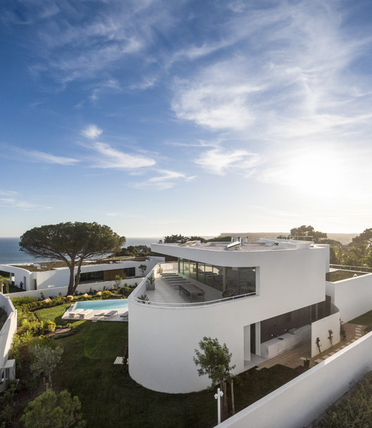 Casa L Lux Mare / Mário Martins Atelier - Imagem 4 de 24