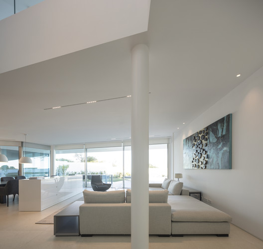 Casa L Lux Mare / Mário Martins Atelier - Imagem 16 de 24
