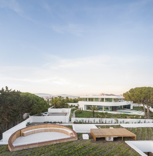 Casa L Lux Mare / Mário Martins Atelier - Imagem 9 de 24