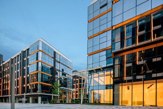 云里智能园,深圳坂田物资工业园改造 / 彼山设计