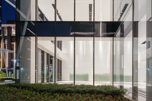 云里智能园,深圳坂田物资工业园改造 / 彼山设计