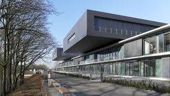 Centre National de Rééducation Fonctionnelle et de Réadaptation Rehazenter / M3 Architectes