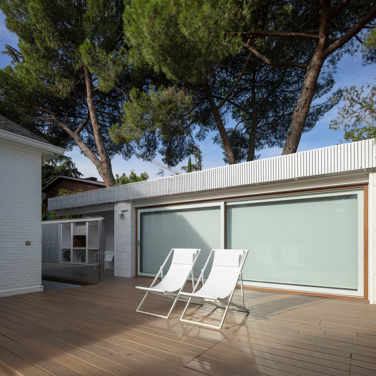 A casa da capela / Ignacio Hornillos - Imagem 1 de 36