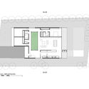 Patios Interiores en casas argentinas: ejemplos en planta de espacios exteriores que organizan el proyecto - Image 1 of 4