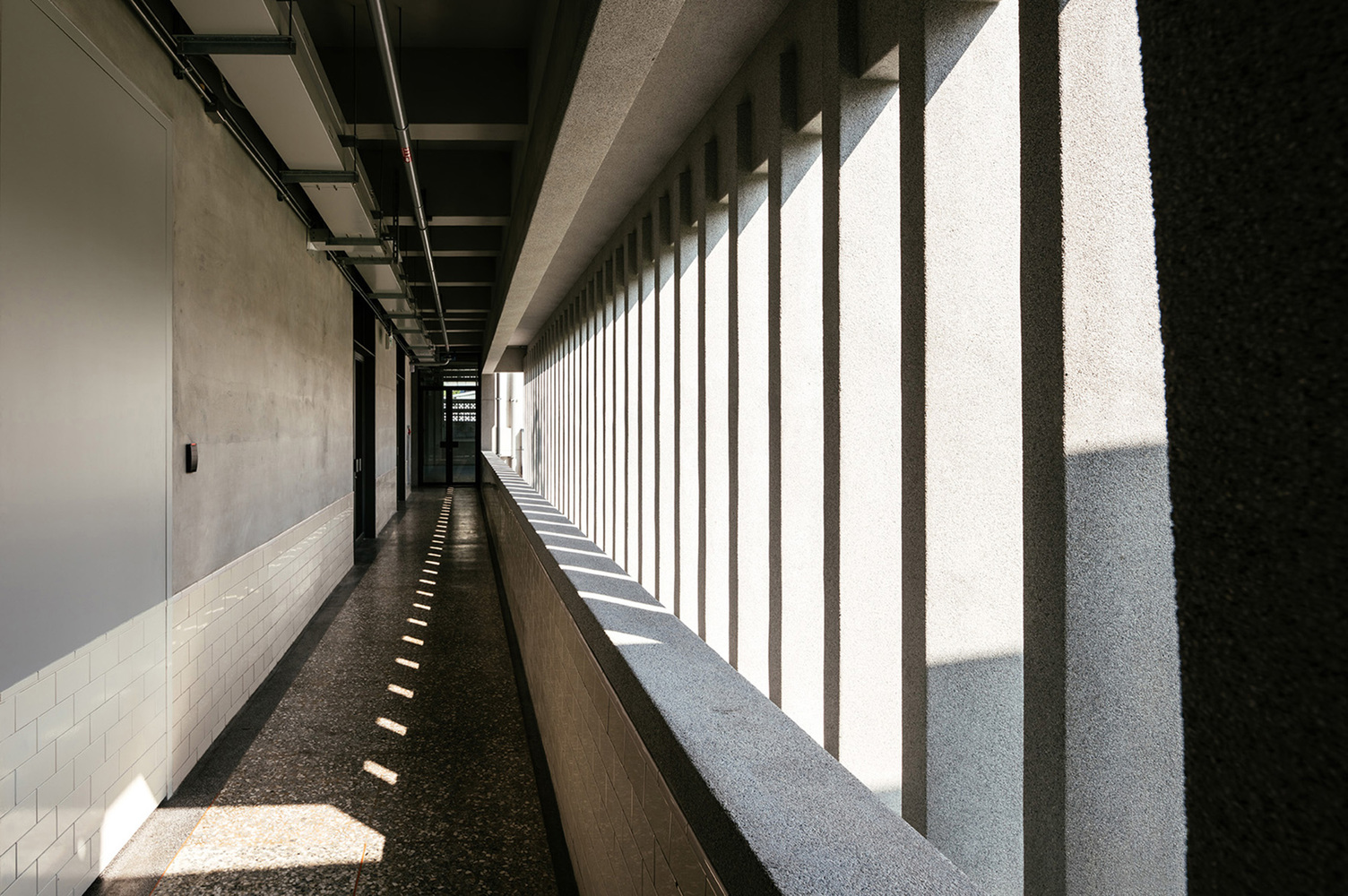 Gallery of ALIEN Art Center / CT Design + PU Architecture Association ...