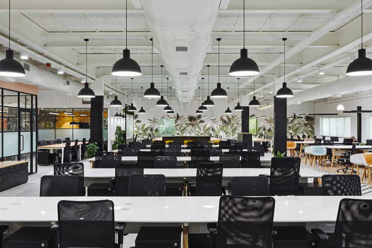 Publicis India Office Mumbai / Shiraz Jamali Architects - Chair