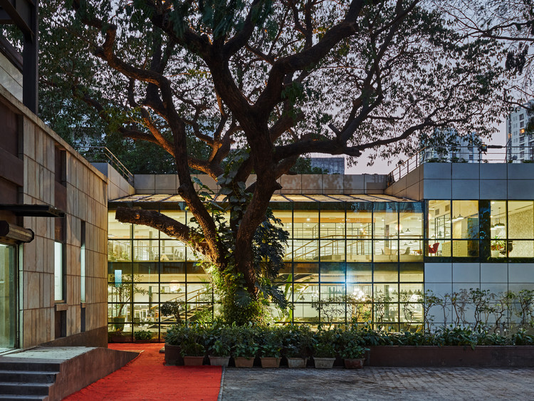 Publicis India Office Mumbai / Shiraz Jamali Architects - Facade, Windows