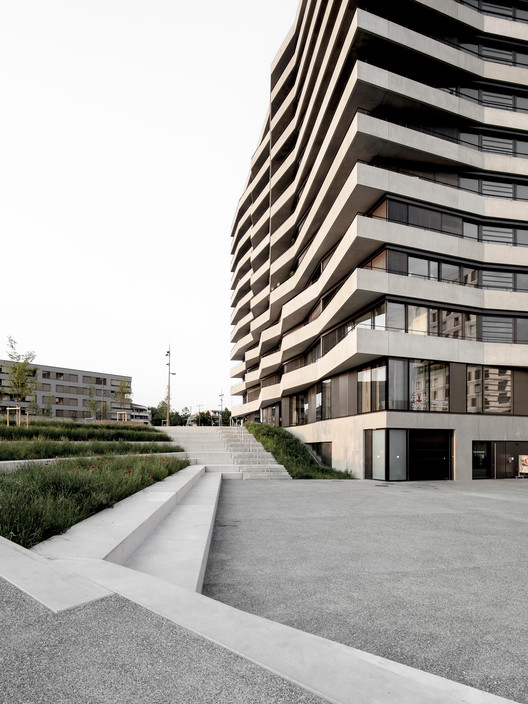 C3 Les Ailes Residential & Offices Tower / Aeby Perneger + Offices Tower - Windows, Facade