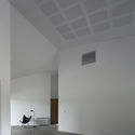 House Between Trees / Diego Arraigada Arquitecto - Image 3 of 24