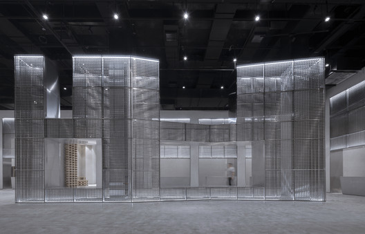 GreenMonster Lab / BANDe Architects GreenMonster Lab / BANDe Architects - Image 4 of 37