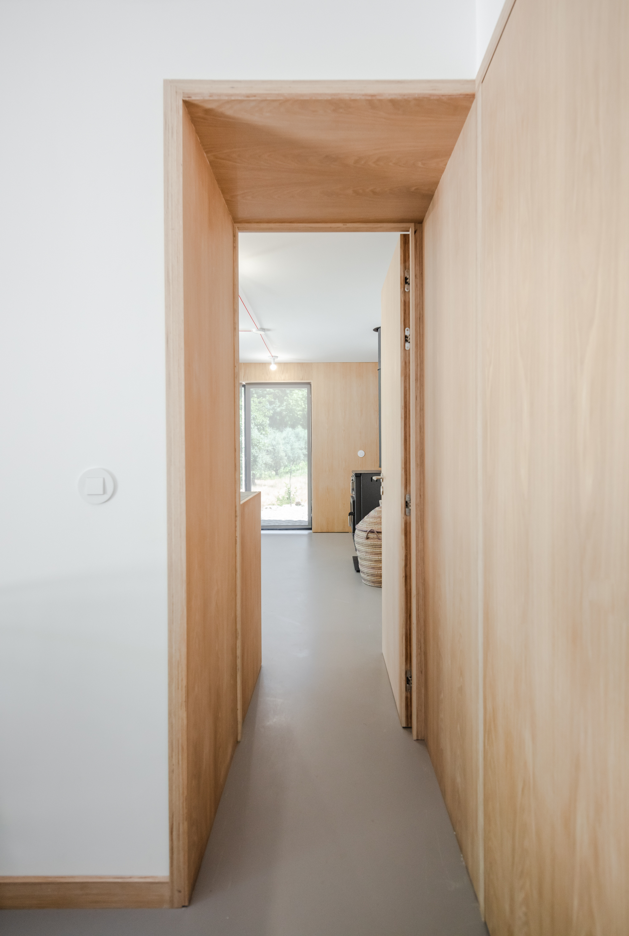 Gallery of MCR2 House / Filipe Pina + Maria Ines Costa - 23