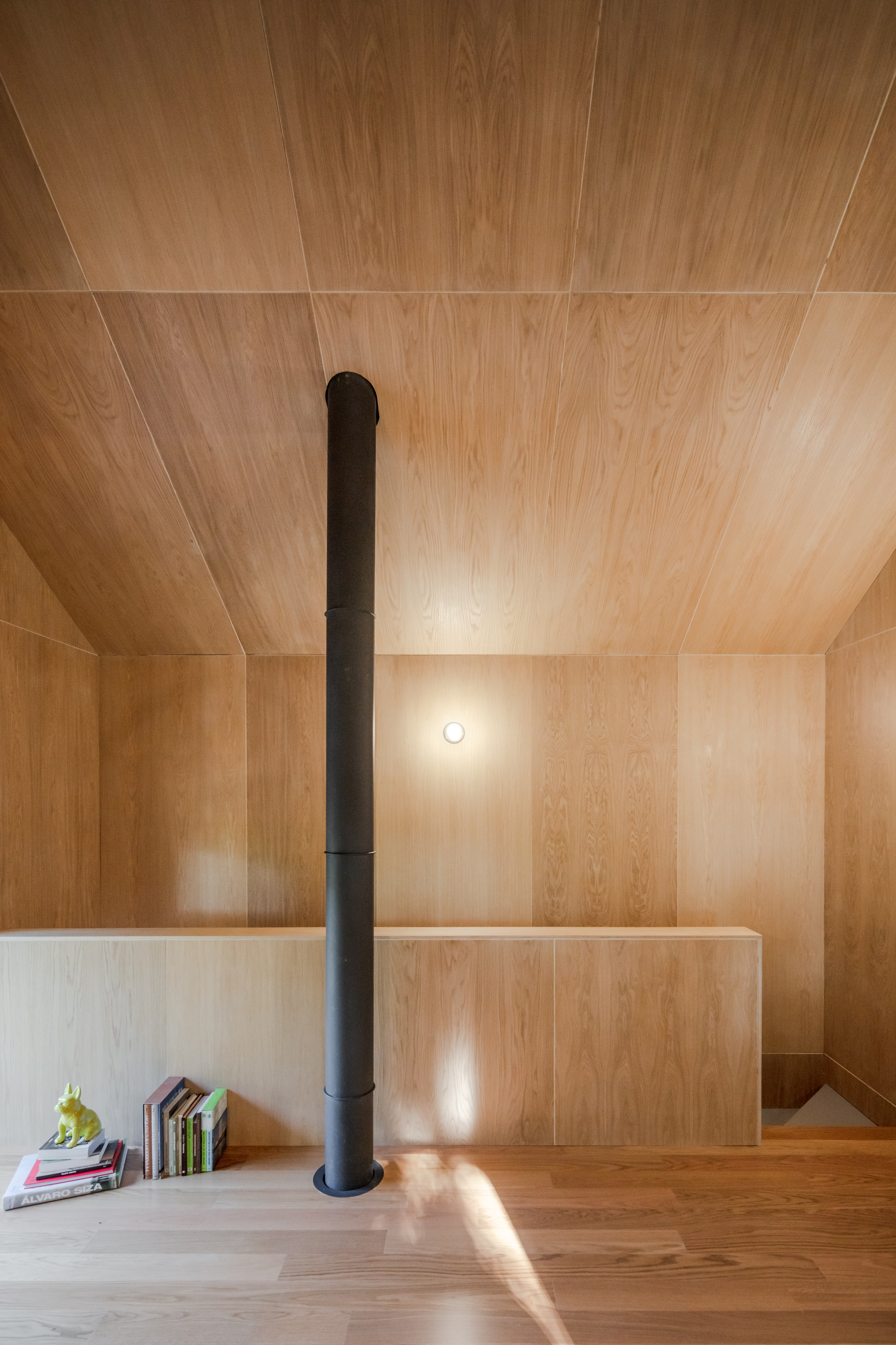Galeria de Casa MCR2 / Filipe Pina + Maria Ines Costa - 20