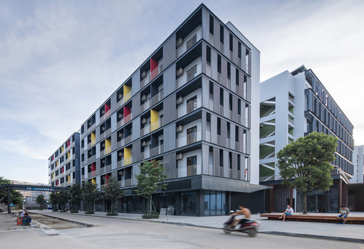 Reforma Conjunto Residencial Jakeli / MOZHAO ARCHITECTS - Imagem 5 de 32