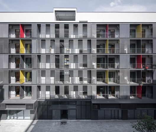 Reforma Conjunto Residencial Jakeli / MOZHAO ARCHITECTS - Imagem 2 de 32