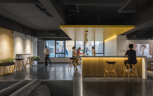 Reforma Conjunto Residencial Jakeli / MOZHAO ARCHITECTS - Imagem 4 de 32