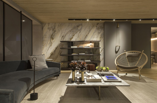 Designer's Loft / Triplex Arquitetura - Image 3 of 26