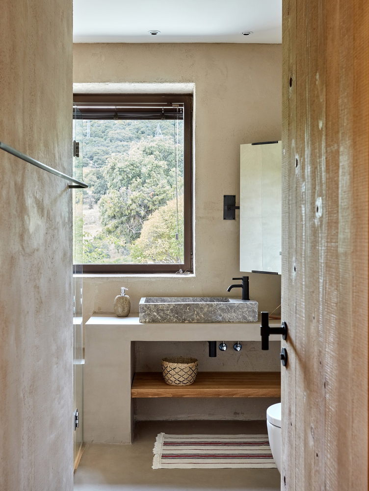 Gallery of Grande House / Lado Blanco Arquitecturas 20