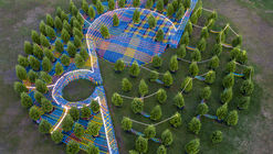 Into the Hedge Temporary Landmark / SO-IL
