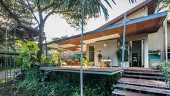 Bonfim House / Manoel Garcia Arquitetura