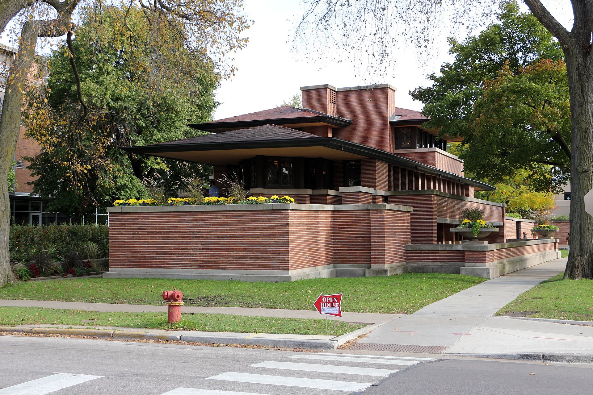 Gallery of Chicago City Guide: 23 Buildings You Shouldn’t Miss - 16