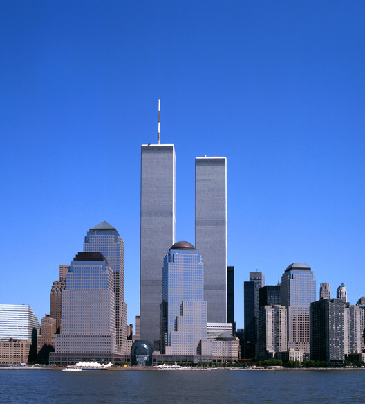 World Trade Center / Minoru Yamasaki Associates + Emery Roth & Sons. Image © Robert Paul Van Beets via Shutterstock