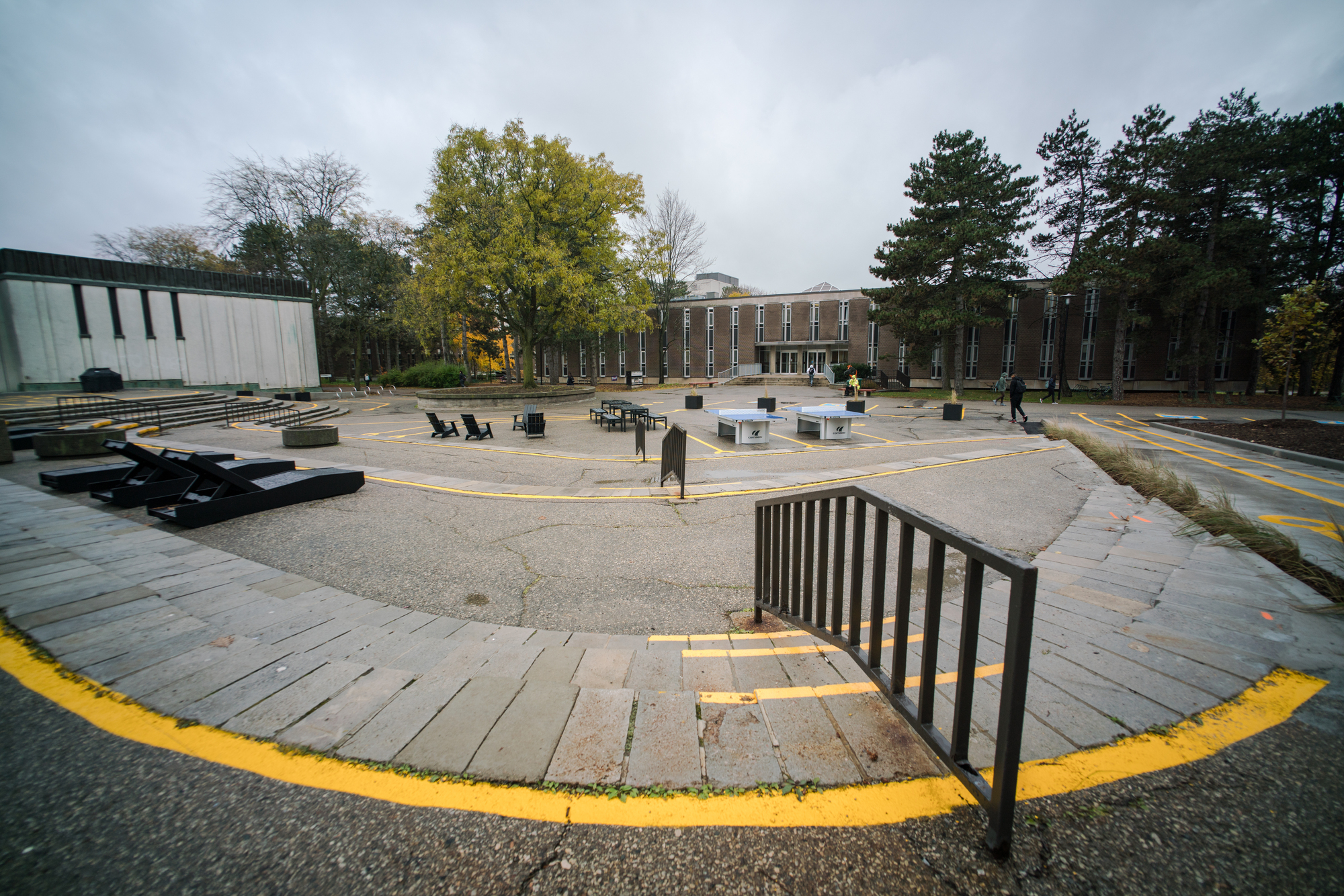 Gallery of Waterloo Arts Quad Outdoor Spaces / Oh 24