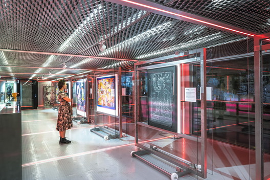 Fluctuart Art Gallery / Seine Design - Image 12 of 24