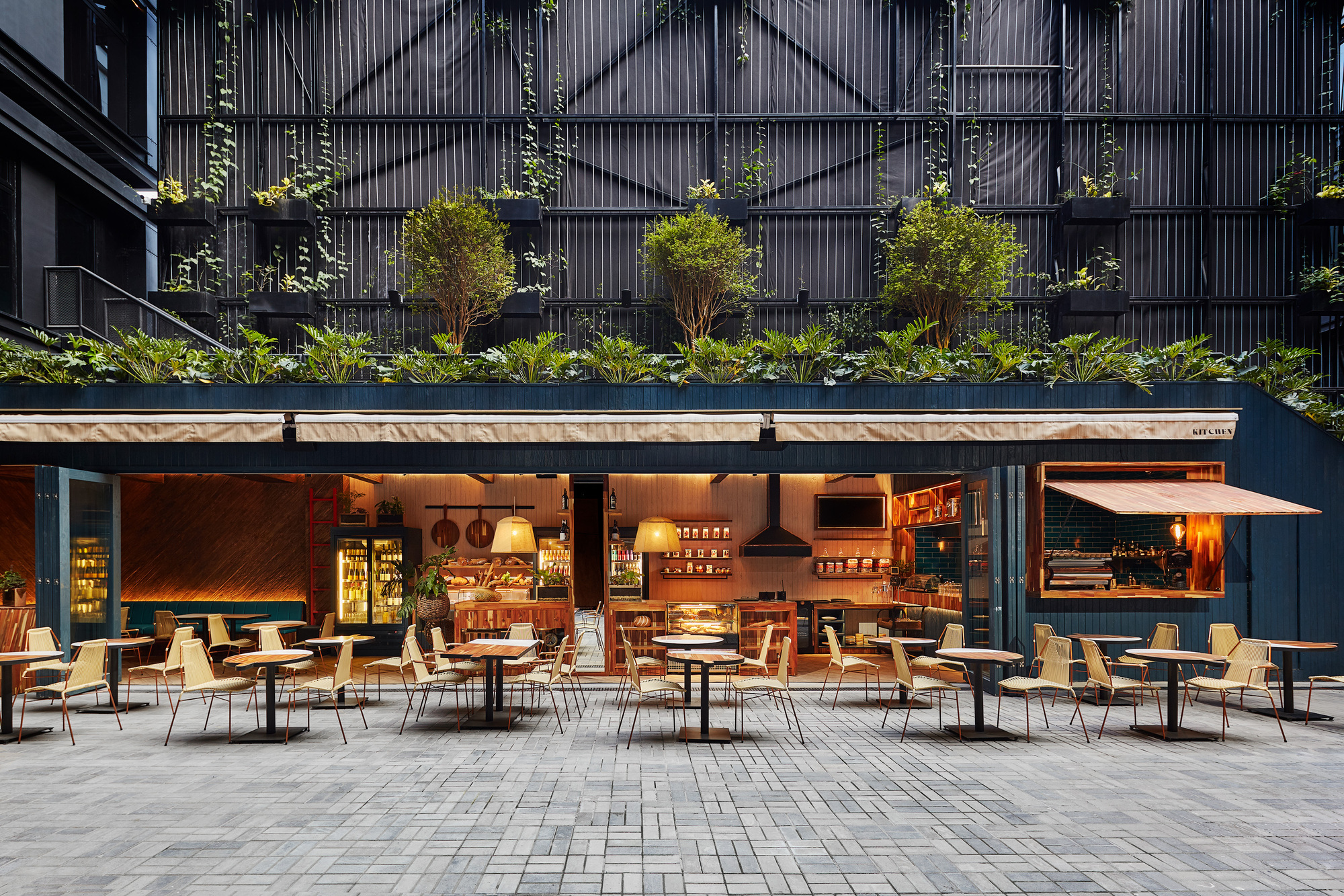 Gallery of Hotel Click Clack Medellín / Planb arquitectos 2
