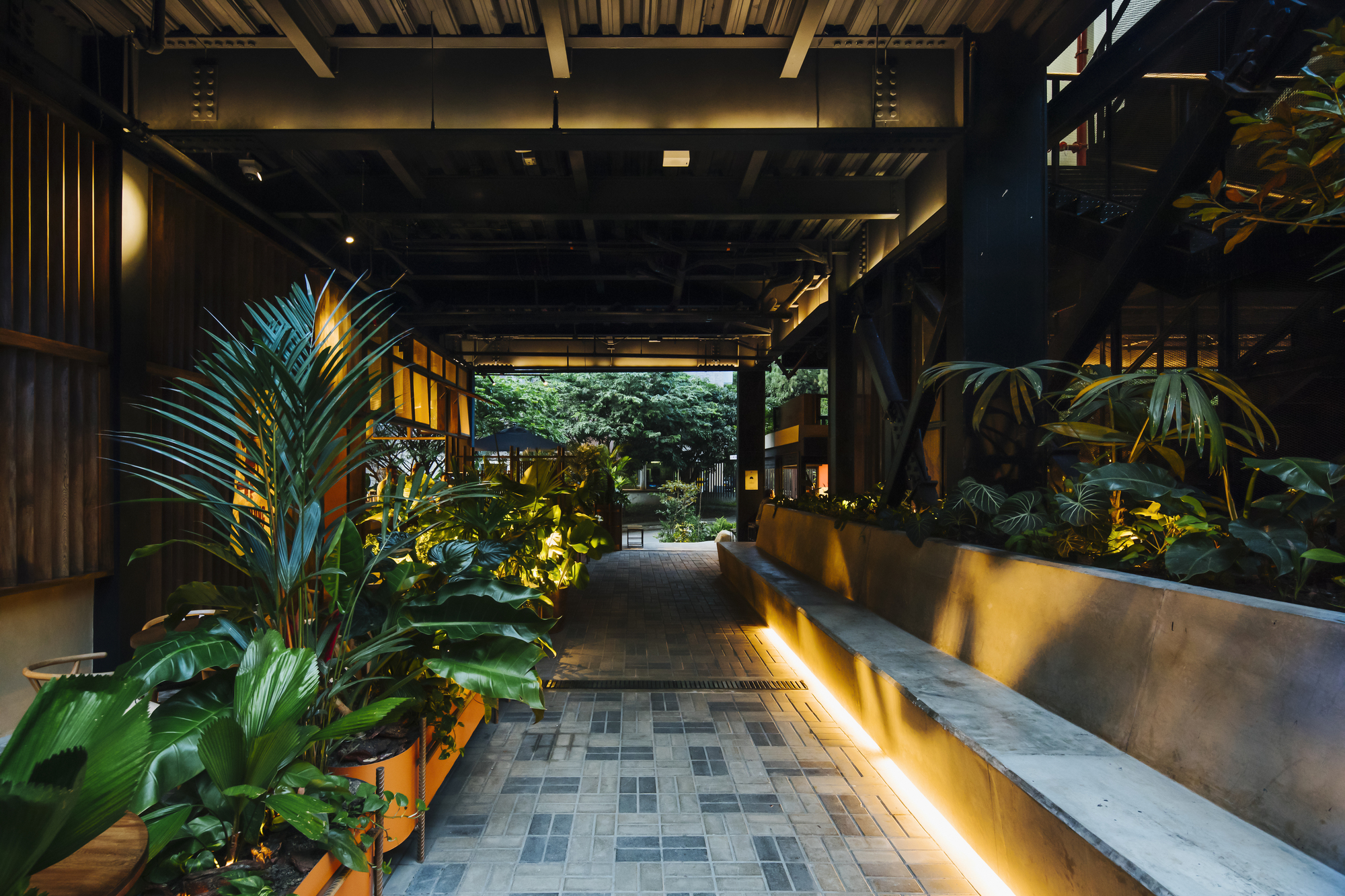 Galería de Hotel Click Clack Medellín / Plan:b arquitectos - 25