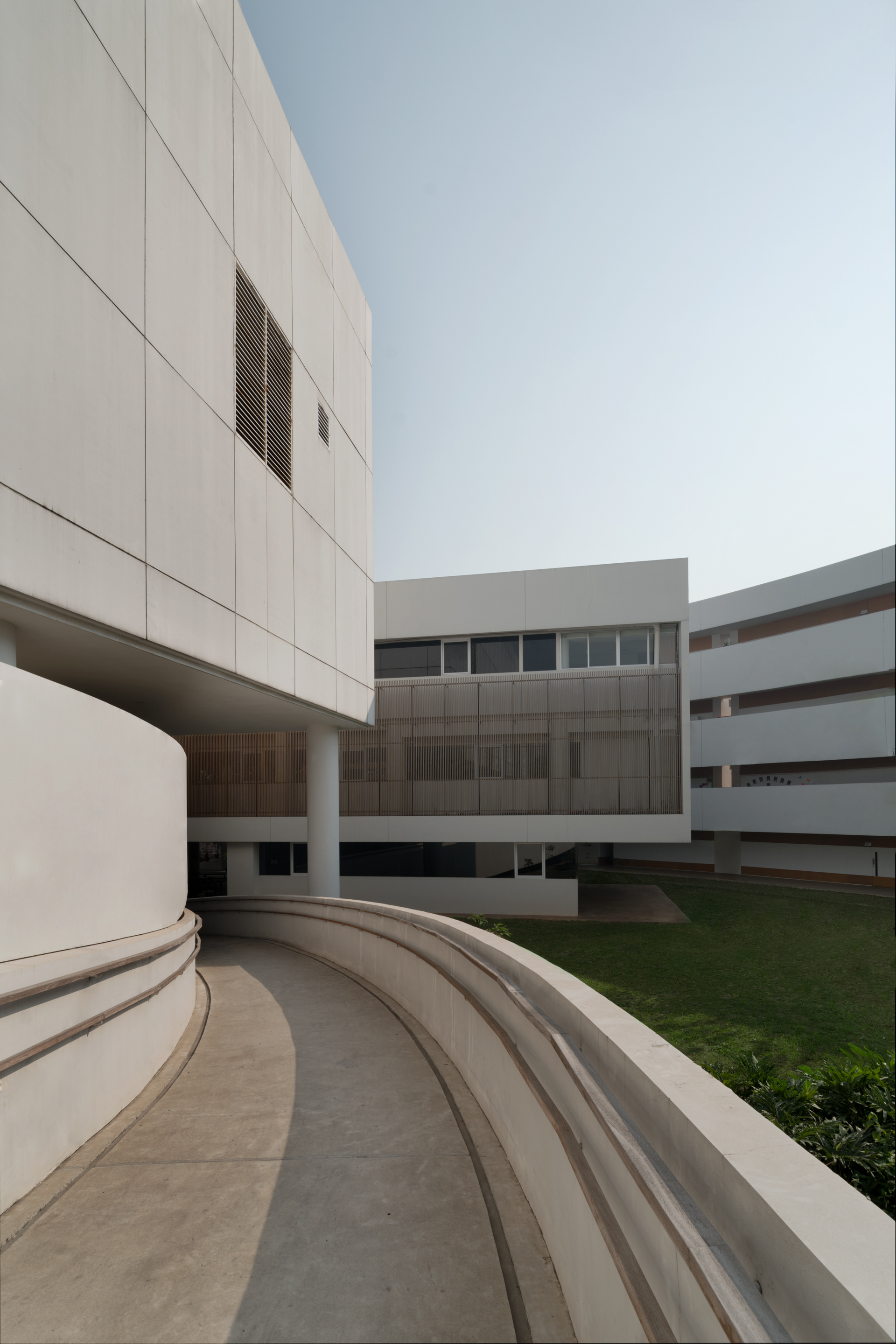 Galeria de Escola Binus de Bekasi / andramatin 5