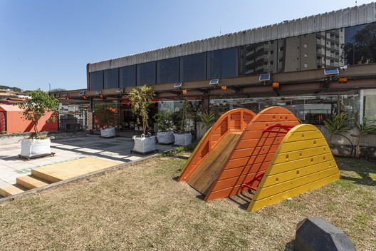 Hortifruti Vila da Terra / Atelier Marko Brajovic + Daniela Ruiz Hortifruti Vila da Terra / Atelier Marko Brajovic + Daniela Ruiz - Image 14 of 45