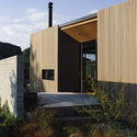 River Retreat House / Edwards White Architects - Image 5 of 21