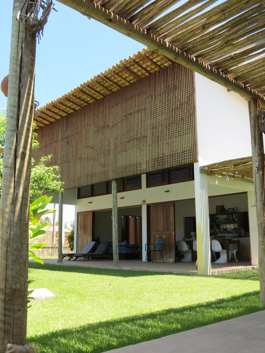 Cave Canem House / Juliano Barros Arquiteto - Image 2 of 22